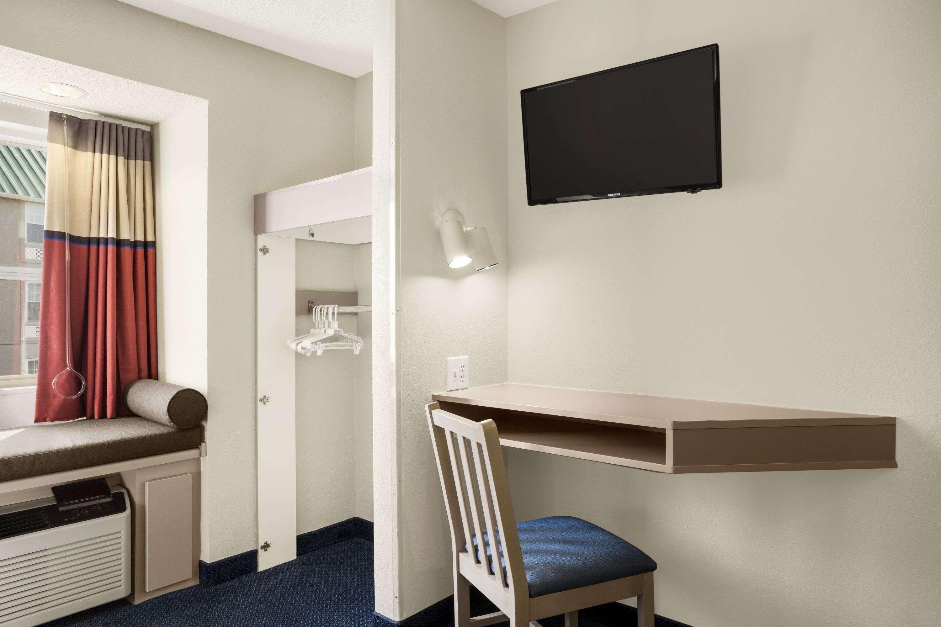 Microtel Inn By Wyndham Louisville East Exteriér fotografie