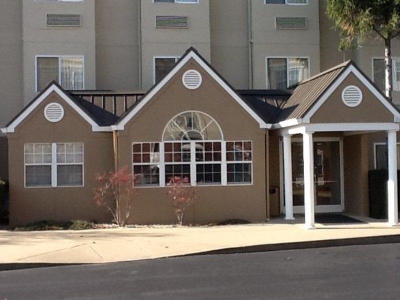 Microtel Inn By Wyndham Louisville East Exteriér fotografie